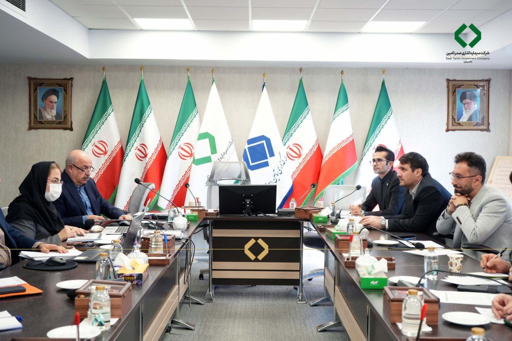 جلسه ارزیابی عملکرد 6 ماهه اول سال 1404 شرکت صنایع خاک چینی ایران برگزار شد جلسه ارزیابی عملکرد 6 ماهه اول سال 1404 شرکت صنایع خاک چینی ایران برگزار شد